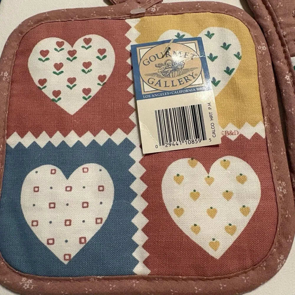 Pot Holder Mitt NOS Fortunoff Cottagecore Country Retro Pink Quilted Hearts 80s